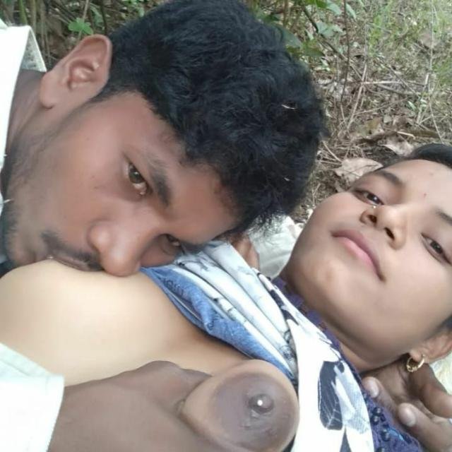 Couple Caught In Jungle WhatsApp Group Profile