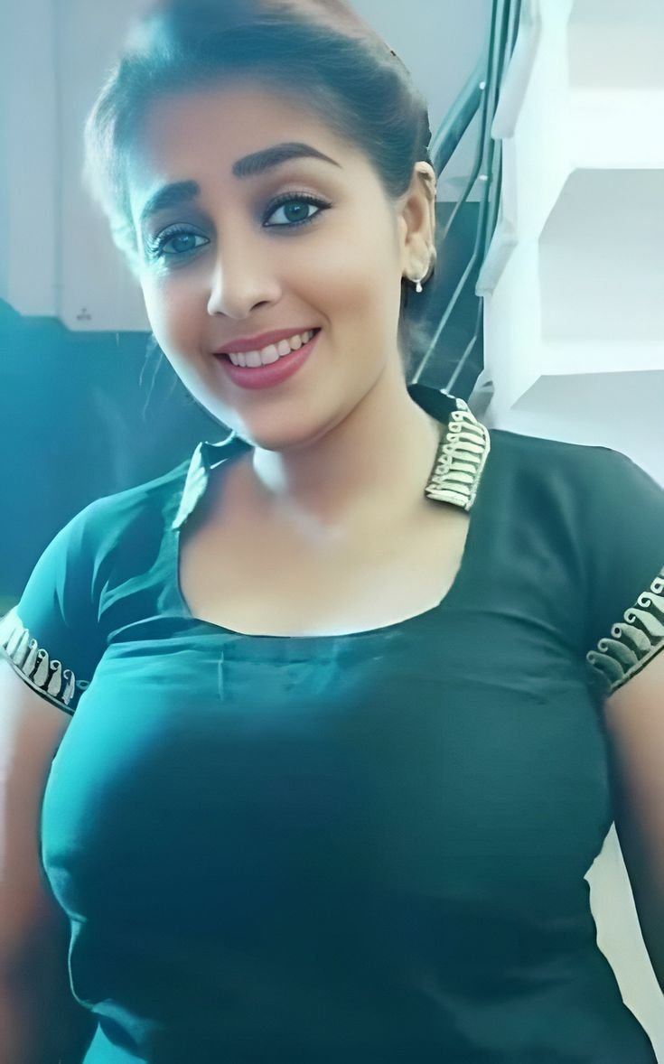 Cyprus Desi Girls Chat WhatsApp Group Profile