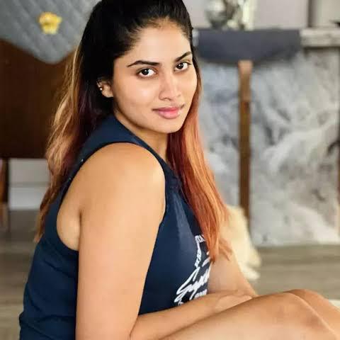 LIVE CHAT GIRL 👍 Adult Group