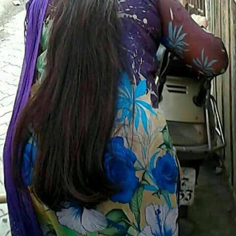 Profile image for Mom Hips Boobs