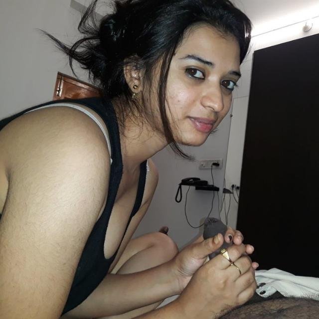 Profile image for group Tamil Wife Romance