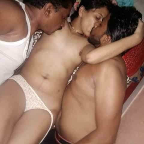 UP Hot Couple Chat WhatsApp Group Profile